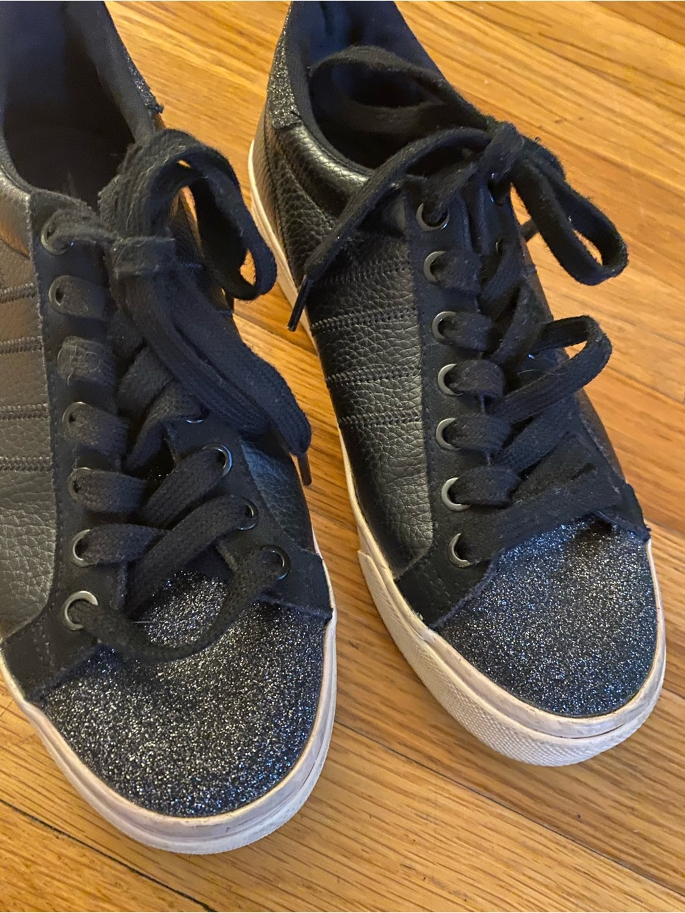 Gola Women's Black Glitter Toe Lace-Up Sneakers